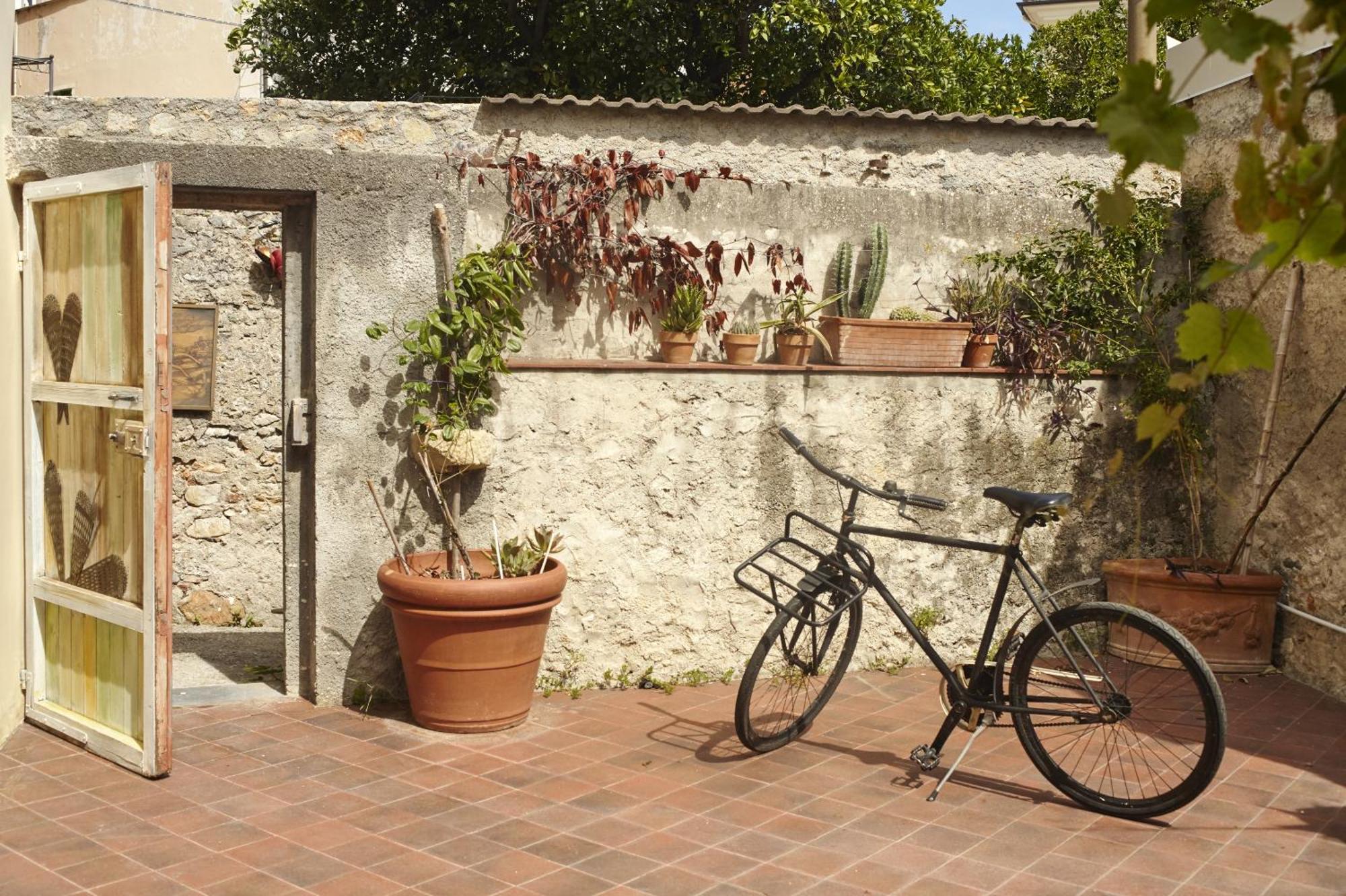 B&B Giardinidivale A 2 Chilometri Da Finale Ligure Borgio Verezzi Kamer foto